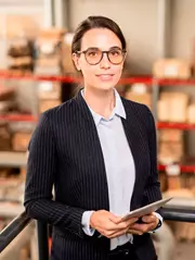 marketing_digital_liderazgo_estrategico_ejecutiva_sidci_queretaro_180x239 Ejecutiva de Sidci Empresarial representando liderazgo estrategico en proyectos de Marketing Digital en Queretaro Mexico